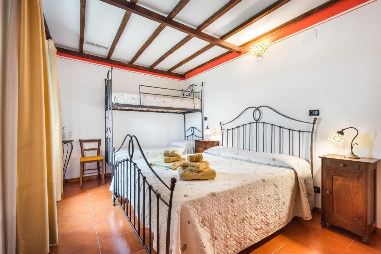 לינה וארוחת בוקר Castiglione In Teverina Casale Dei Gelsi מראה חיצוני תמונה